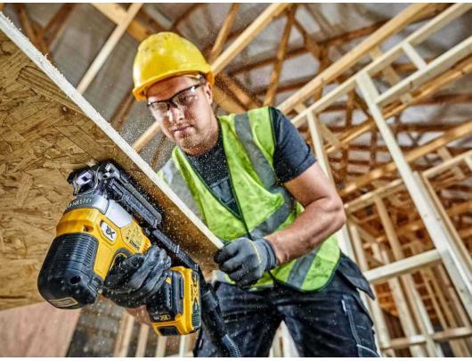 Belaidis siaurapjūklis DEWALT DCS335N-XJ 18 V