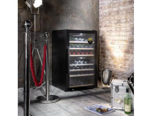 Vyno šaldytuvas Caso Smart Wine Cooler WineExclusive 66 Energy efficiency class G, Free standing, Bottles capacity Up to 66 bottles, Cooling type Compressor technology, Black