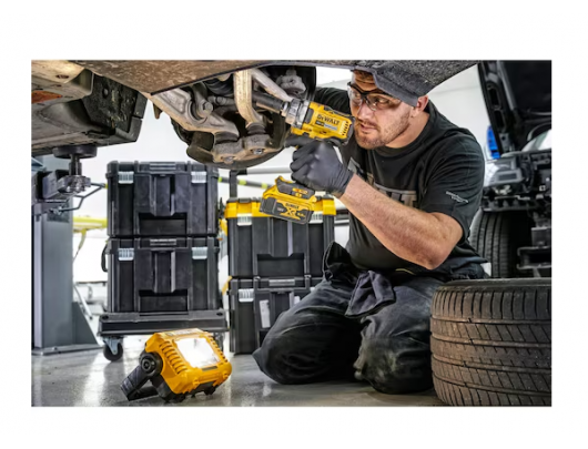 Šviestuvas DEWALT DCL077-XJ 18V XR Compact LED belaidis