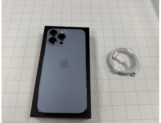Telefonas Apple iPhone 13 Pro Max, B klasės, 6.7", Super Retina XDR OLED, 128GB, 4G, 5G, kamera 12+12+12 MP, iOS, 4352 mAh.