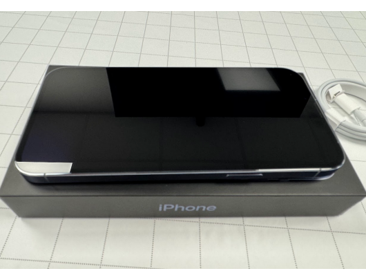 Telefonas Apple iPhone 13 Pro Max, B klasės, 6.7", Super Retina XDR OLED, 128GB, 4G, 5G, kamera 12+12+12 MP, iOS, 4352 mAh.