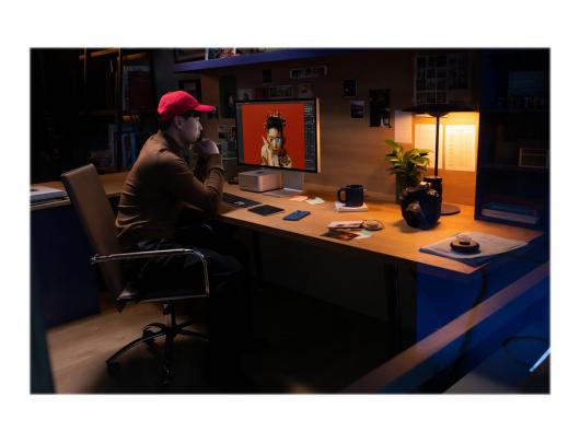 Apple Studio Display, 27", 5K 5120x2880, 600 cd/m², Thunderbolt 3, 96W, aukščio ir pasvirimo reguliavimas, garsiakalbiai su žemų dažnių garsiakalbiu