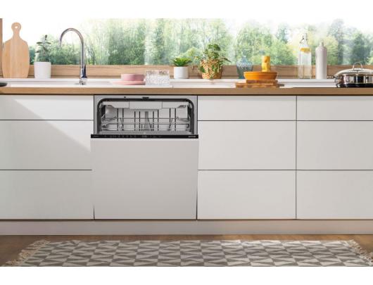 Indaplovė Gorenje GV16D5, pilnai integruota, plotis 59.8 cm, aukštis 81.6 cm, klasė D, Eco programa, talpa 16, juoda.